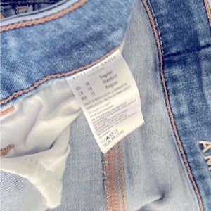 American Eagle Super High Rise Jegging